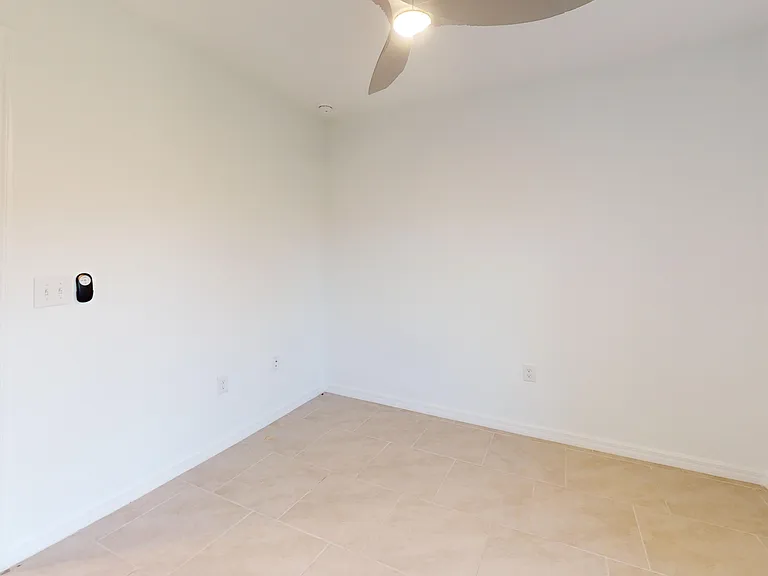 1908 NW 26th Pl — Photo 9