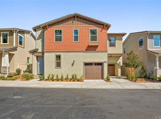 24 Country Glen St, Pomona, CA 91766