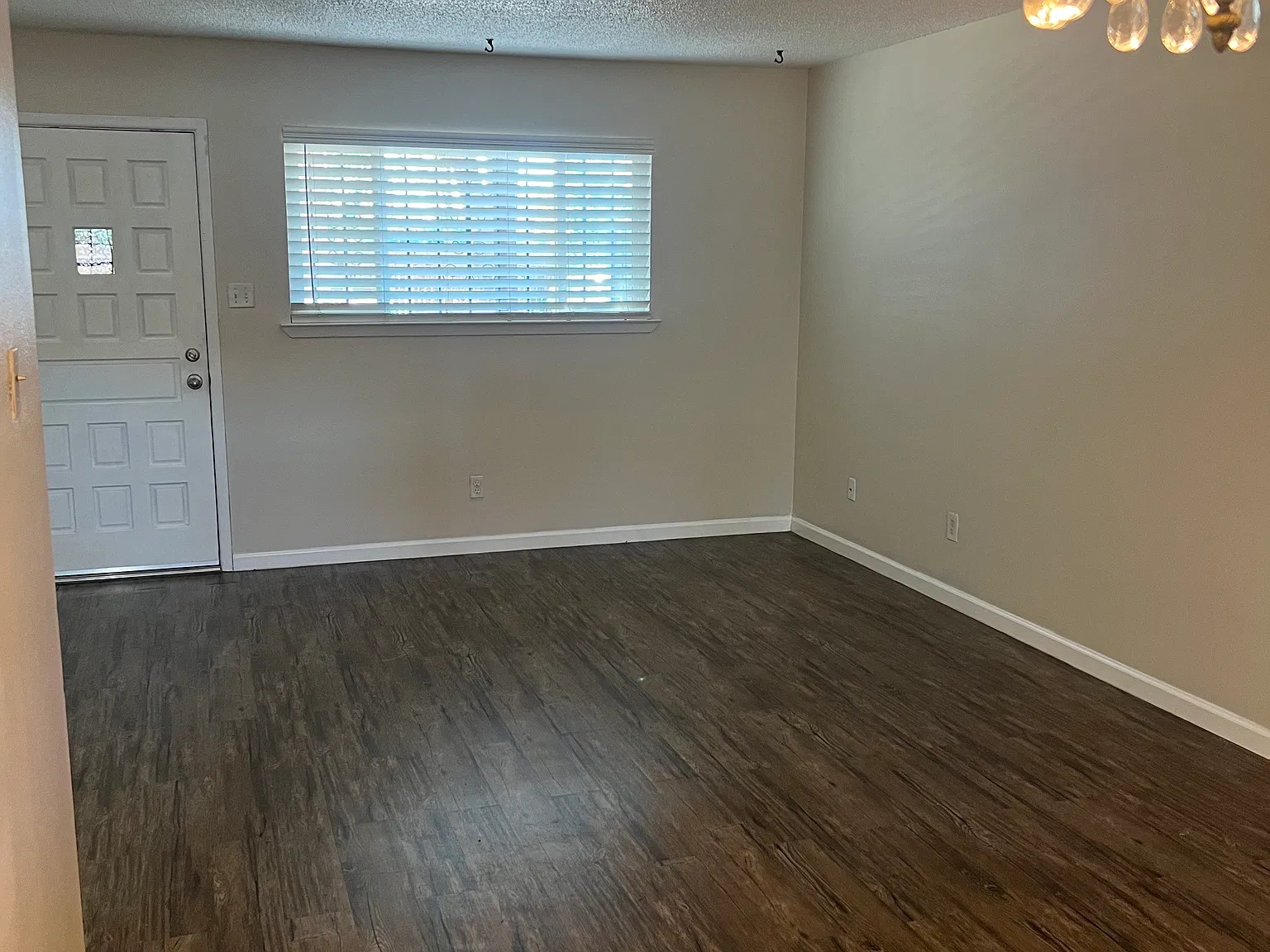 2 bed, 1350 sqft, $1,500 — Photo 4
