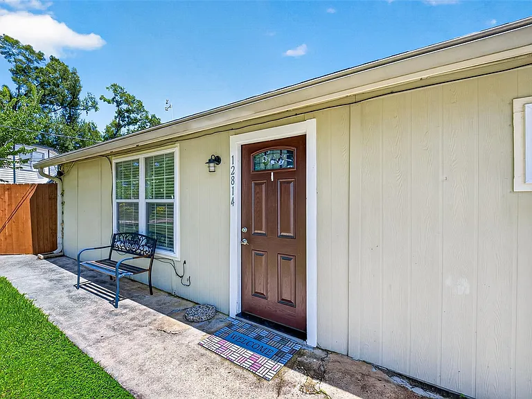 12814 Royce Ln — Photo 3
