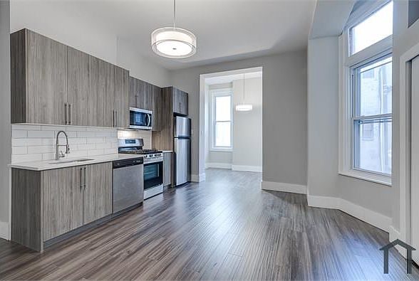 1st image of 1705 Spruce St APT 3
