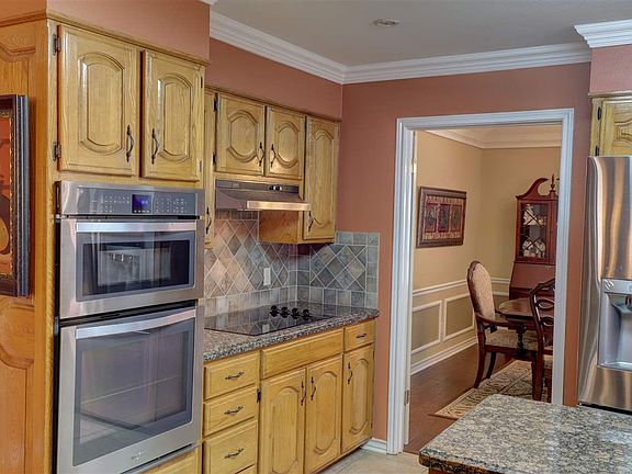 4th image of 6627 Lakeridge Dr