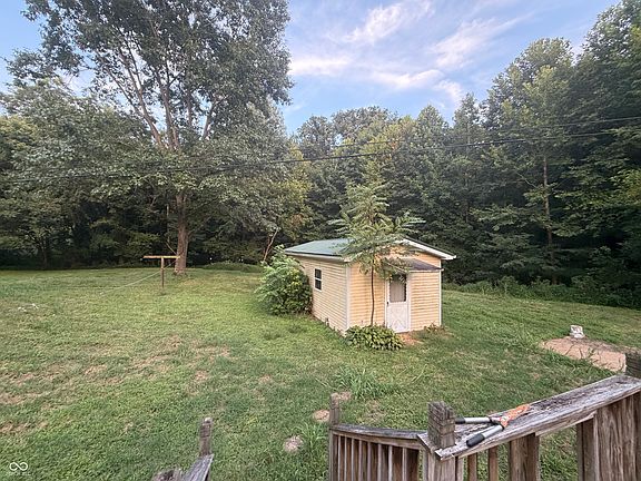 3rd image of 8946 Brushy Fork Rd
