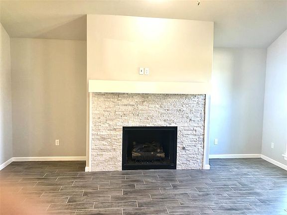 5th image of 2306 Arcady Ave
