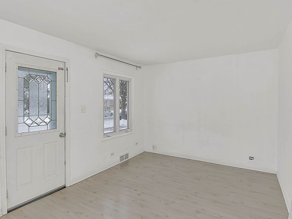 4th image of 3520 N Ozanam Ave