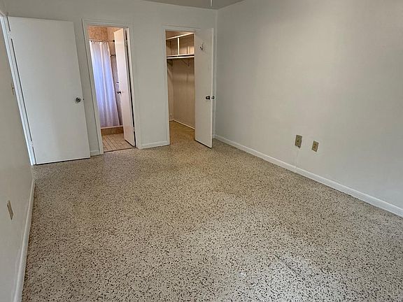 4th image of 39 Phoenetia Ave