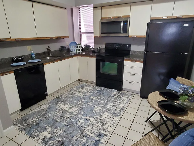 5387 Pershing Ave #A — Photo 2