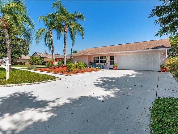 5th image of 2882 Catherine Dr