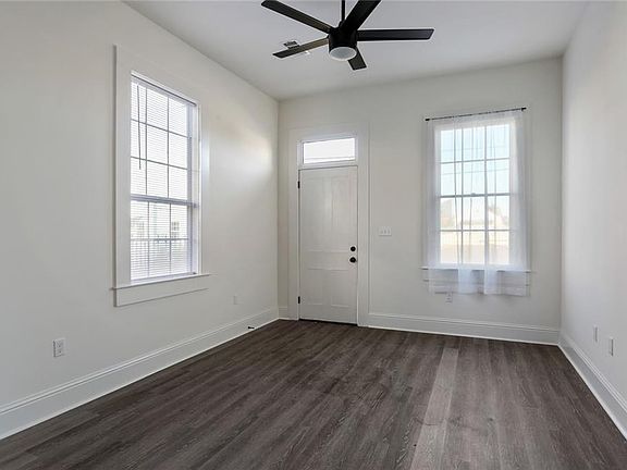 3rd image of 3422 La Salle St