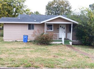 821 Irvine Ave, Florence, AL 35630