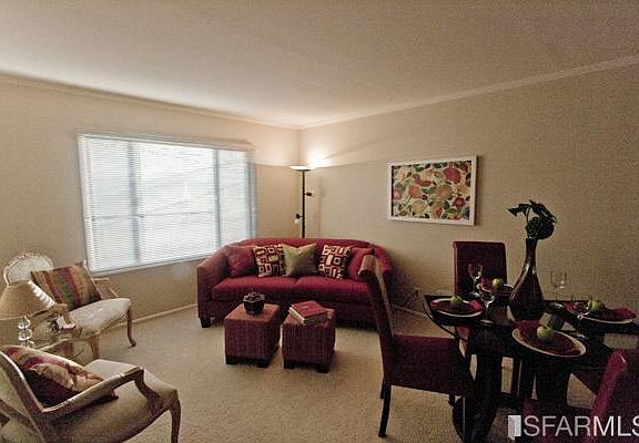 4th image of 150 Arbor St