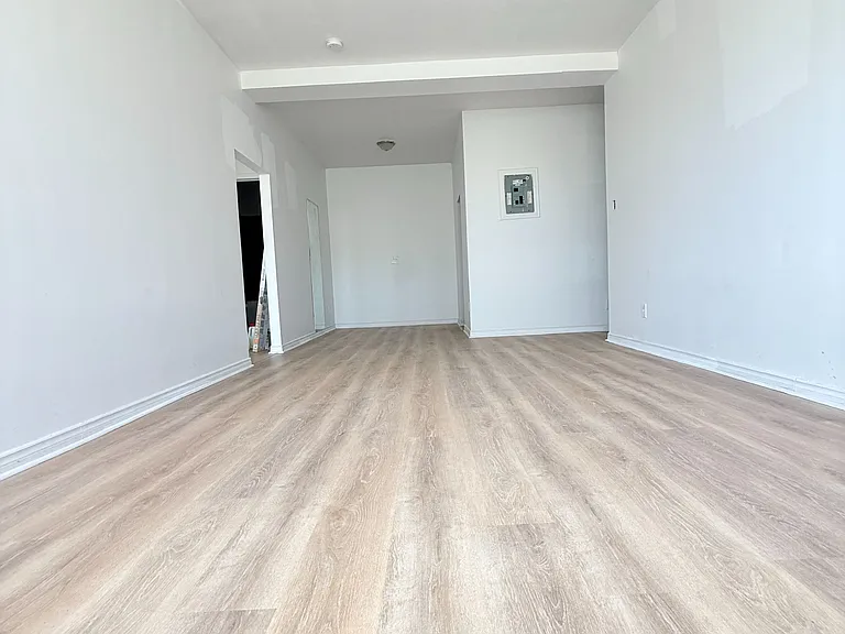 2881 Lawrence Ave E #3 — Photo 4