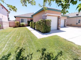 12985 Walnut Way, Victorville, CA 92392