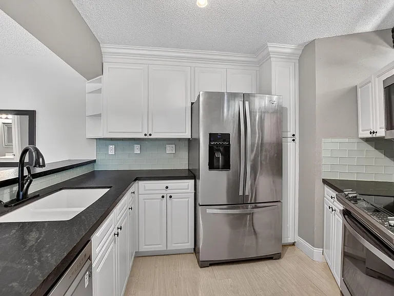 8099 Severn Dr #D — Photo 39