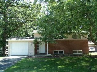 17 Timber Trl, Streamwood, IL 60107