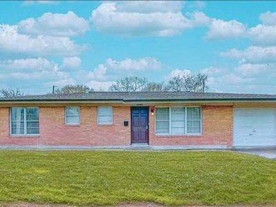 6049 Orms Drive, Corpus Christi, TX, 78412