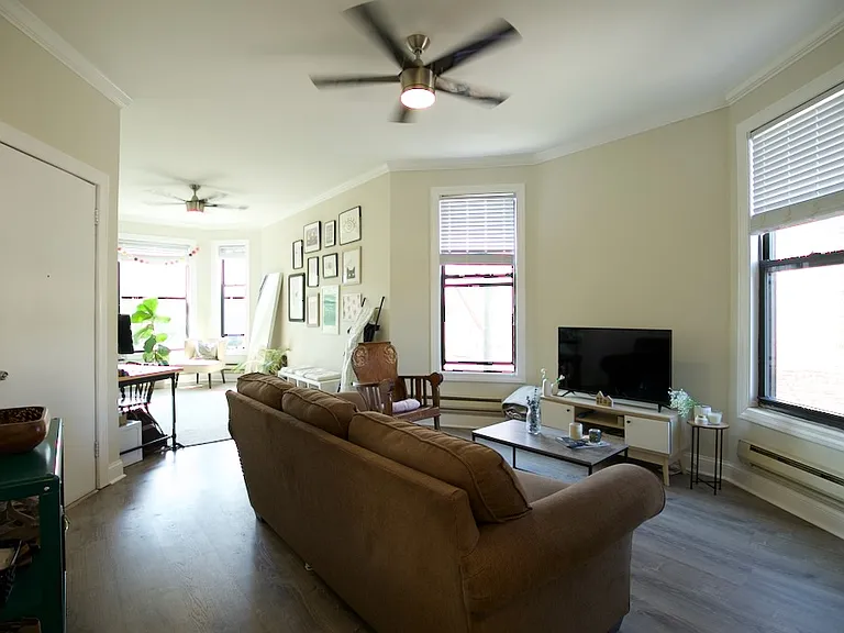 2909 N Mildred Ave #4 — Photo 6
