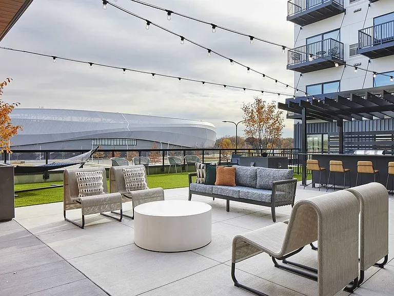 Pitch Amenity Deck