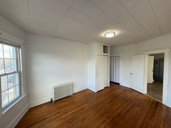 234 Christine St #2F, Elizabeth, NJ 07202