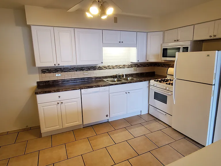 713 Lake St #2 — Photo 10