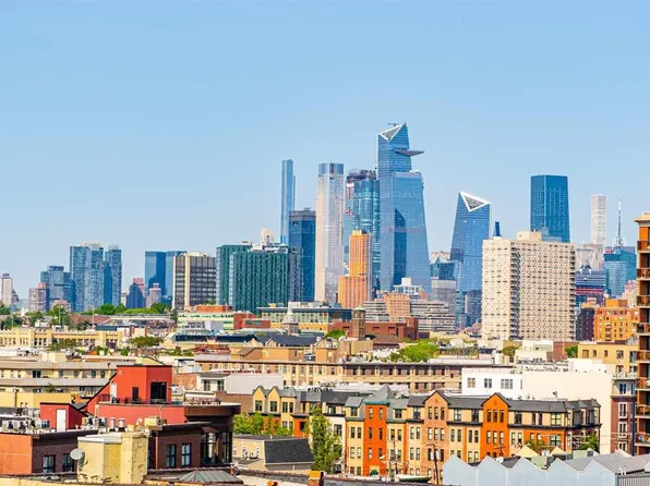 700 Grove Street image 1 of 7