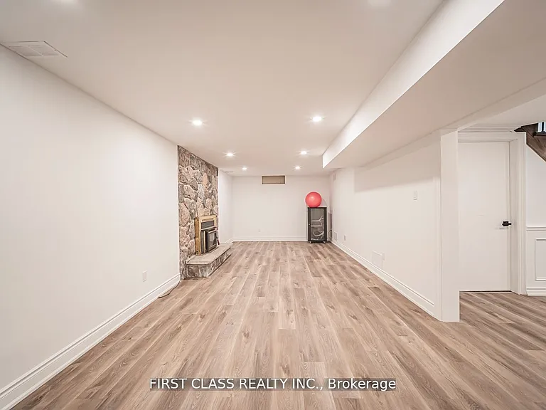 1148 Kingdale Rd — Photo 40