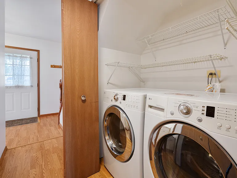 1127 Ashbrook Dr — Photo 17