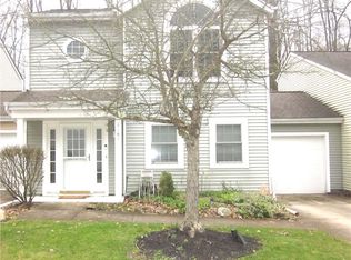 7181 Lexington Ct, Northfield, OH