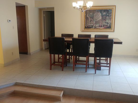 5th image of 2342 W Emelita Ave