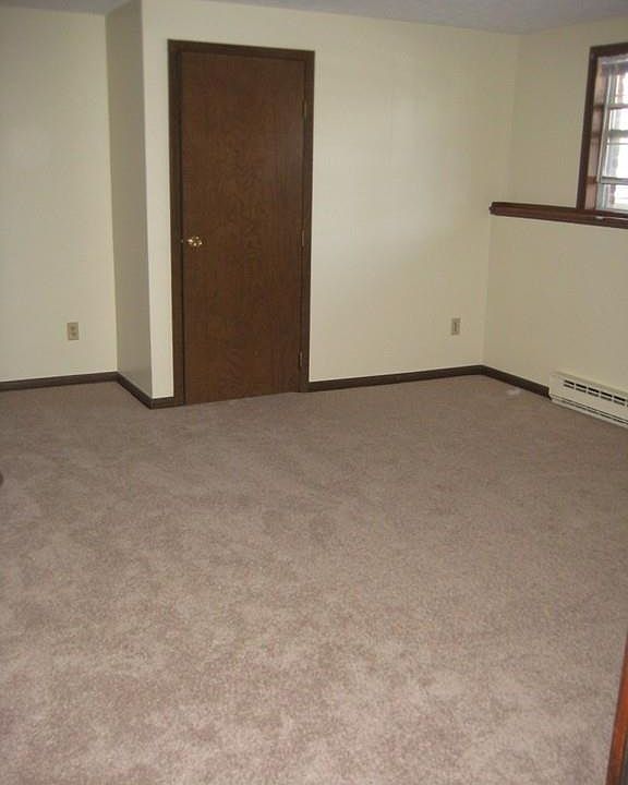 2nd image of 12 Perry St APT 13