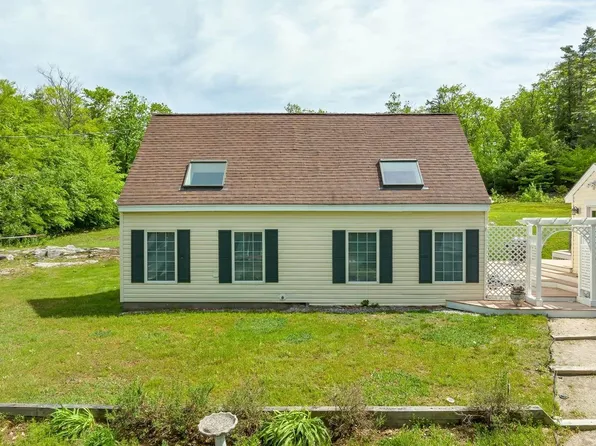 (undisclosed Address), Brookfield, NH 03872