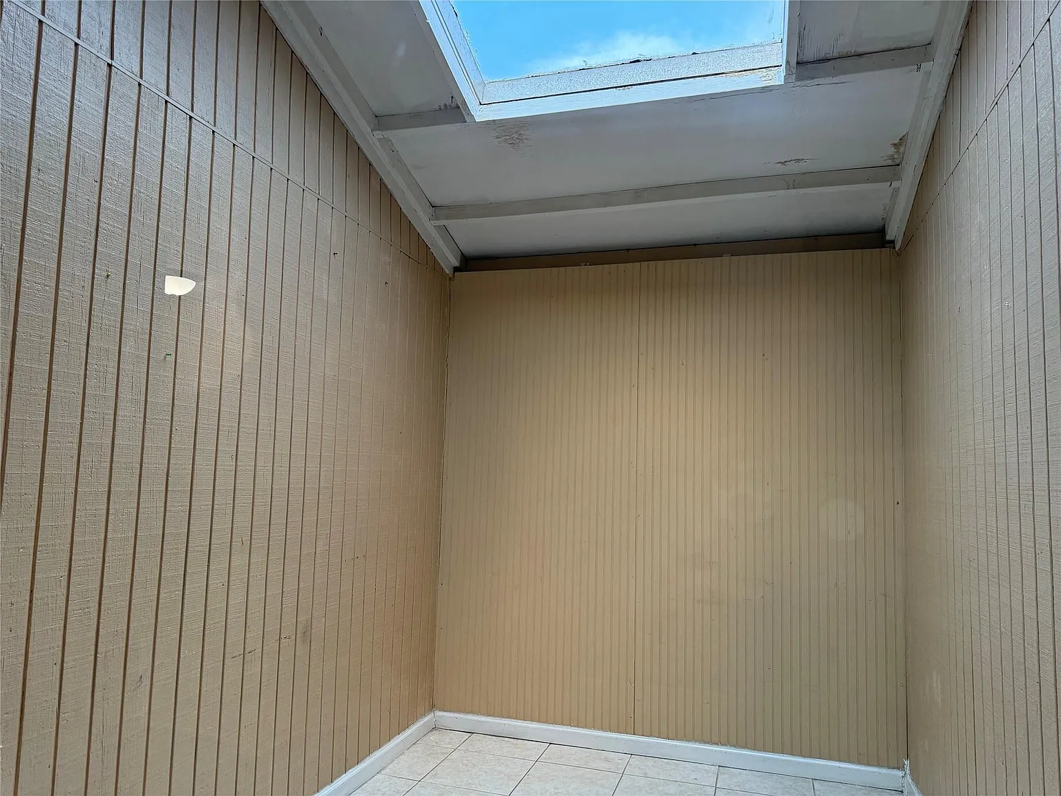 3 bed, 2.0 bath, 1700 sqft, $1,850 — Photo 3