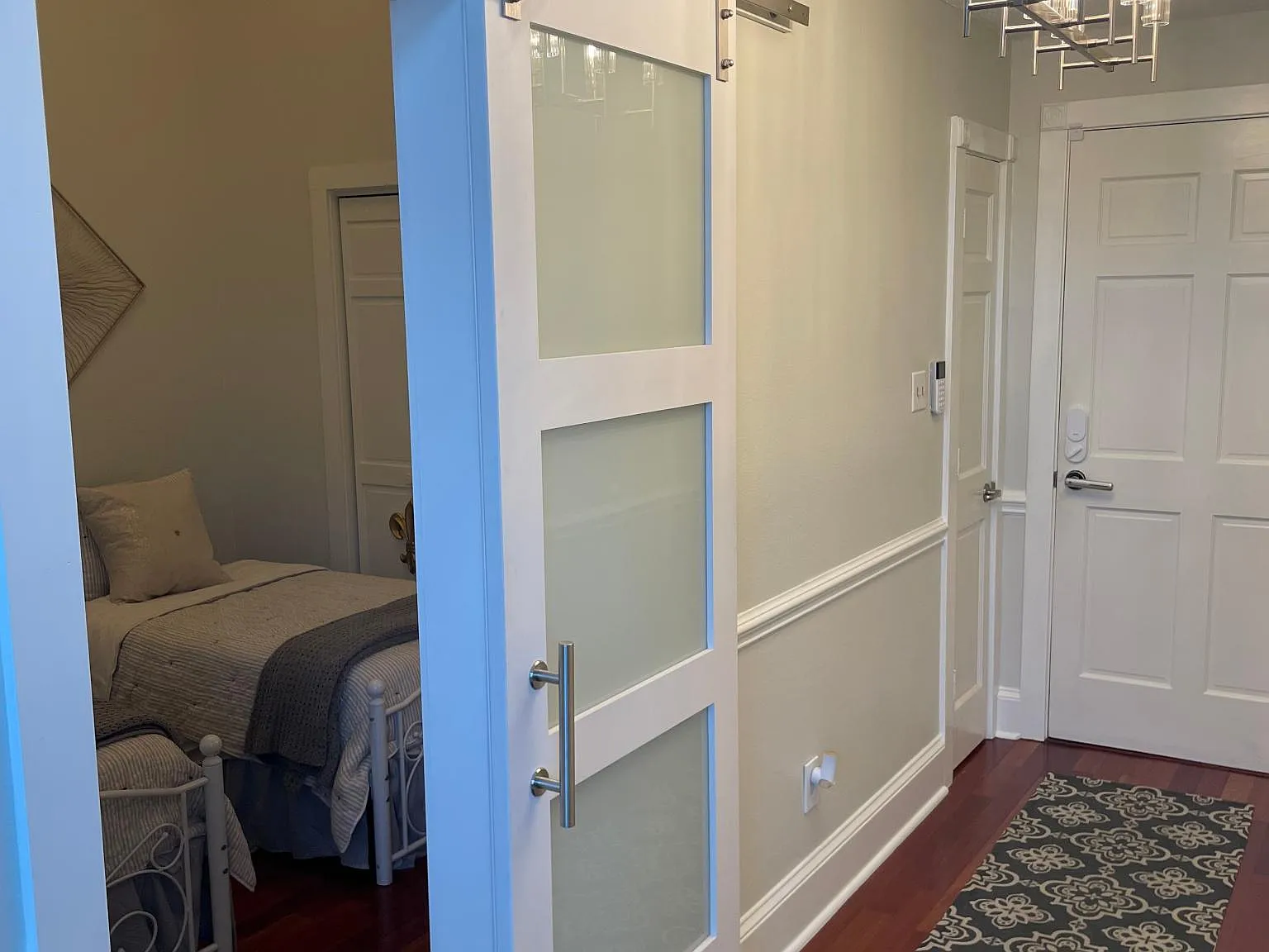 4716 Annunciation St — Photo 2