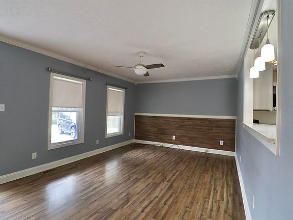 4th image of 415 Florence Ave