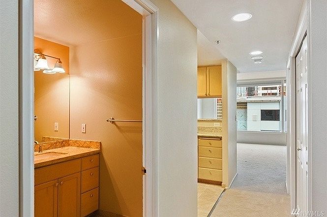 1st image of 177 107th Ave NE APT 1005