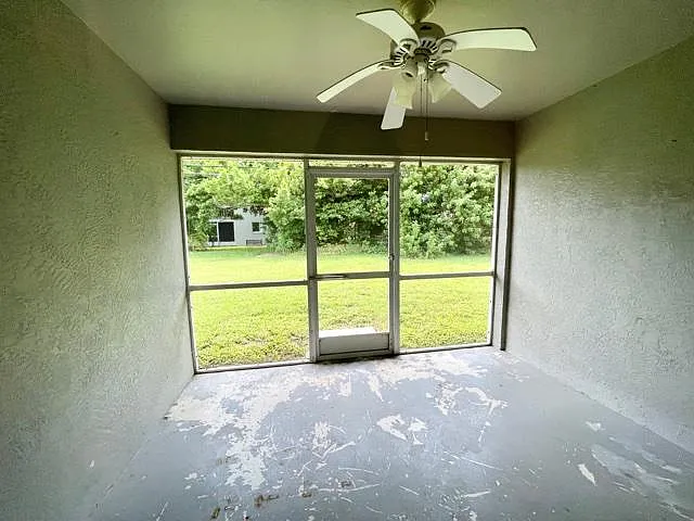 906 Cape Coral Pkwy W — Photo 5