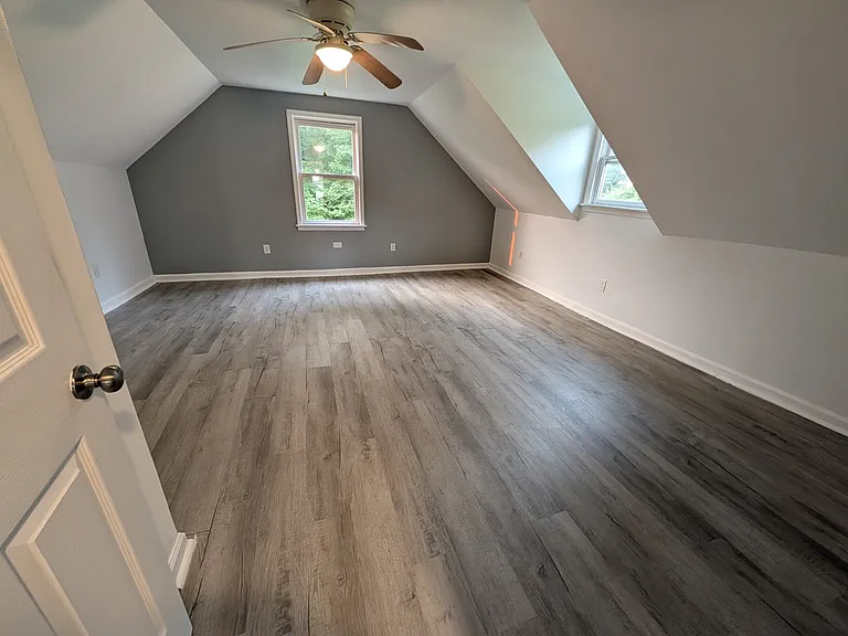 613 Monroe St #B — Photo 8