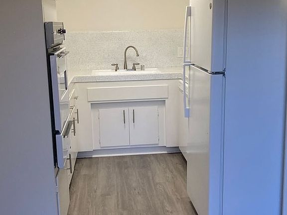 5th image of 4411 Ventura Canyon Ave #206