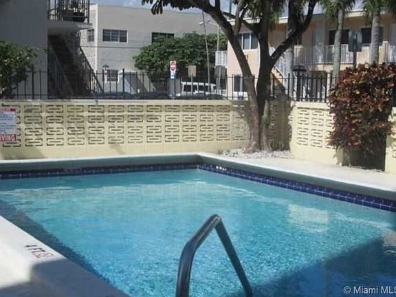 4th image of 7850 Byron Ave APT 405