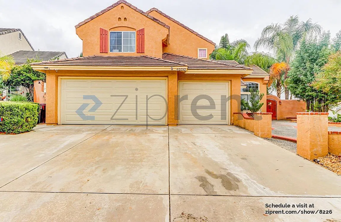 6 bed, 2286 sqft, $4,100 — Photo 2
