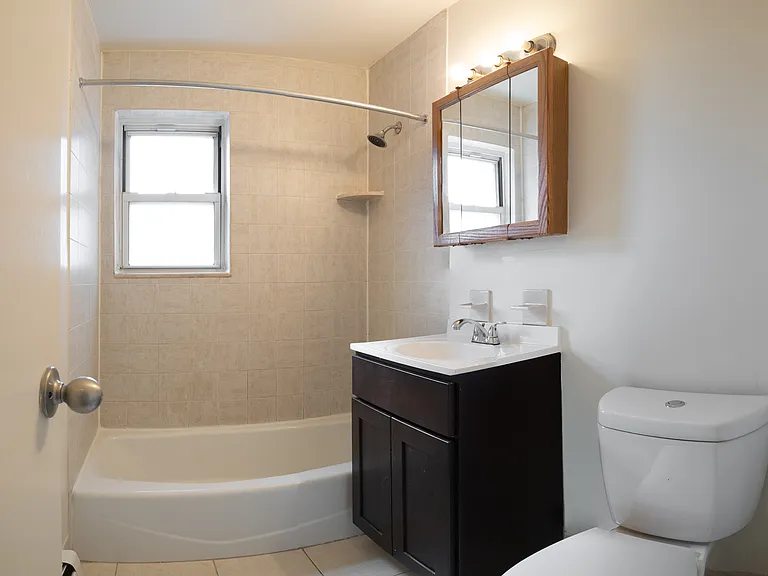 Oak Terrace — Photo 20