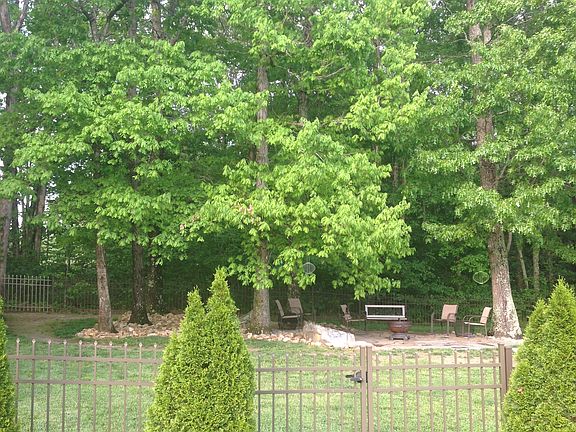 4th image of 66 Quail Hollow Ct