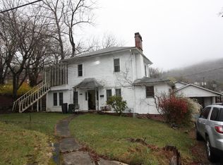 62 Amethyst St, Spruce Pine, NC 28777