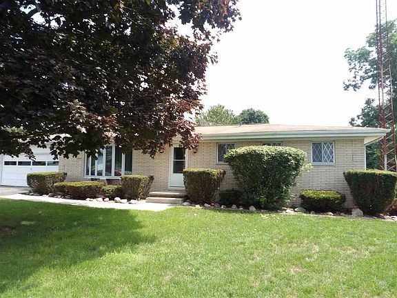 2nd image of 677 River Dr