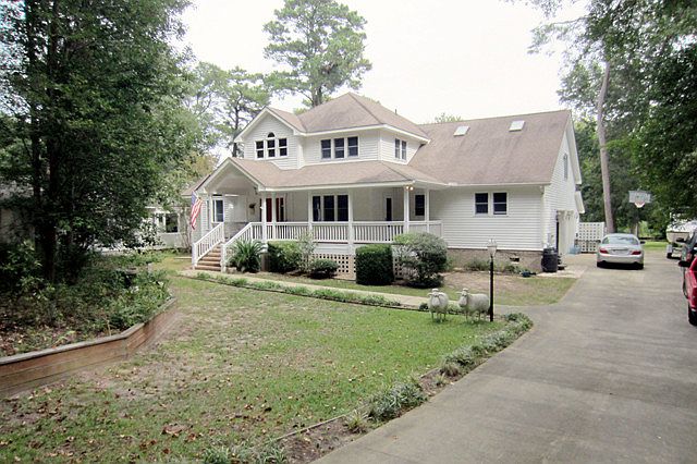 1st image of 234 N Dogwood Trl