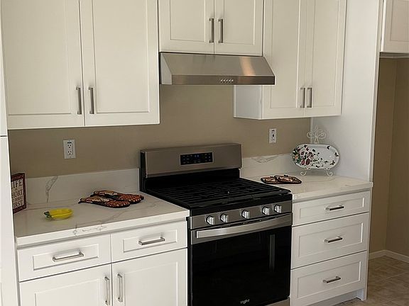 5th image of 8251 Triplett Ln