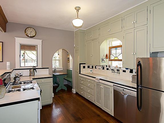 3rd image of 4456 Francis St