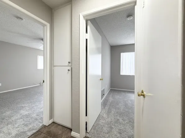 372 Pala Vista Dr APT 3, Vista, CA 92083