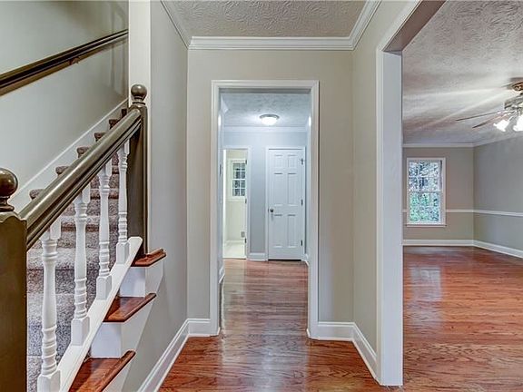 3rd image of 4505 Pine Hill Ter NE