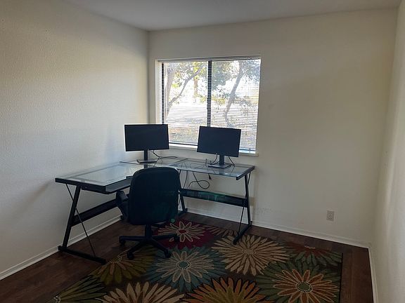 2nd image of 461 Dela Vina Ave APT 211